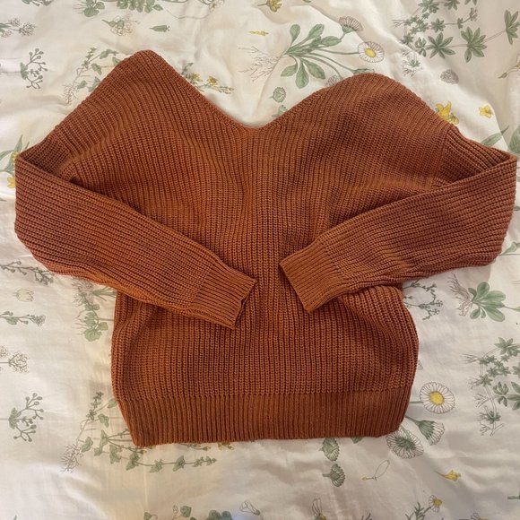 SOFT knitted knot long sleeve plunge sweater! - Picture 9 of 11